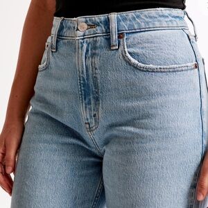 AF curve love 90’s relaxed light wash jean